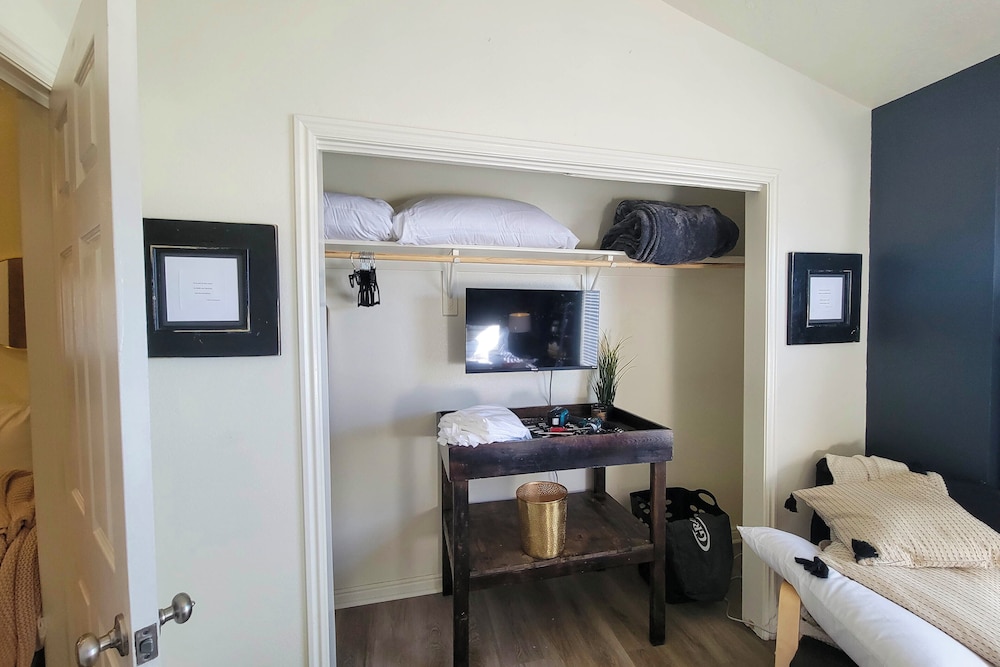 Families Welcome: Newly Renovated Cedar City Abode