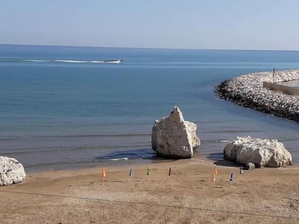 La Scogliera Mare & Relax