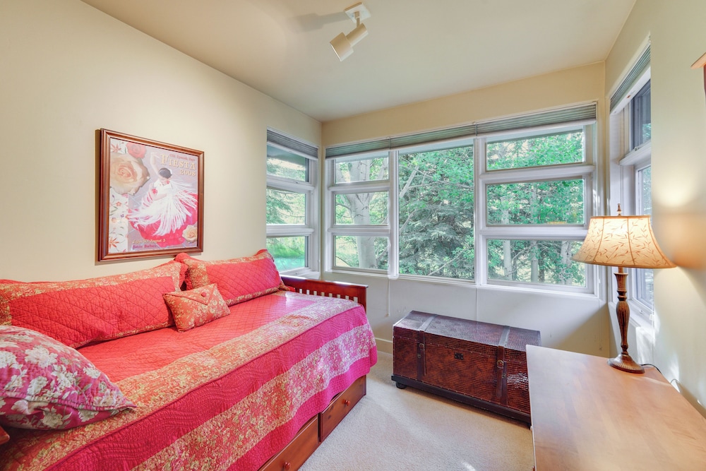 Expansive Sun Valley Home Close to Slopes!