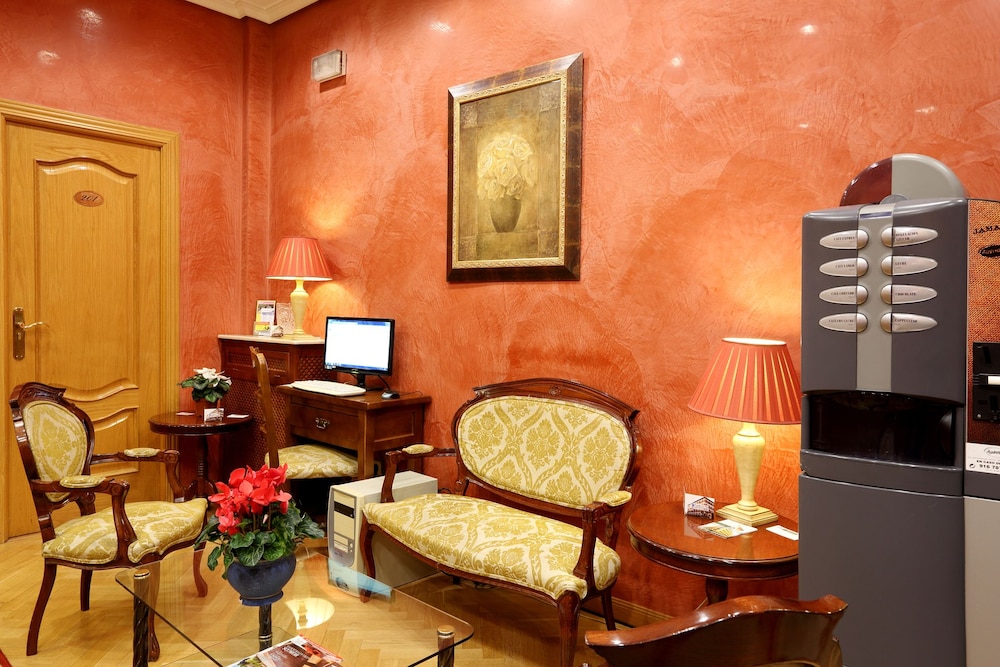 Hostal Sil & Serranos