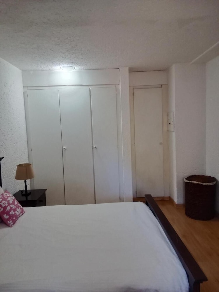 Room in Guest Room - A Home Away From Home!