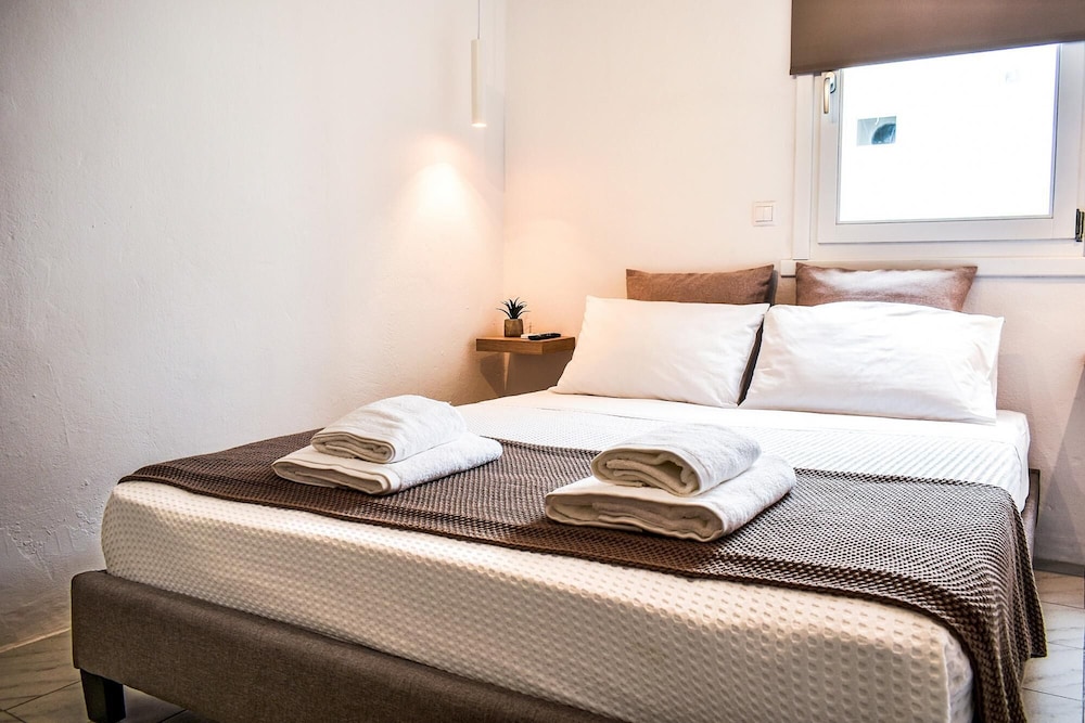 Whitelist Studio 3 in Mykonos Town view 2