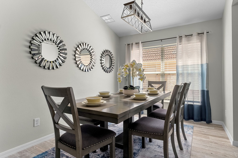 Your Dream Disney Retreat Awaits