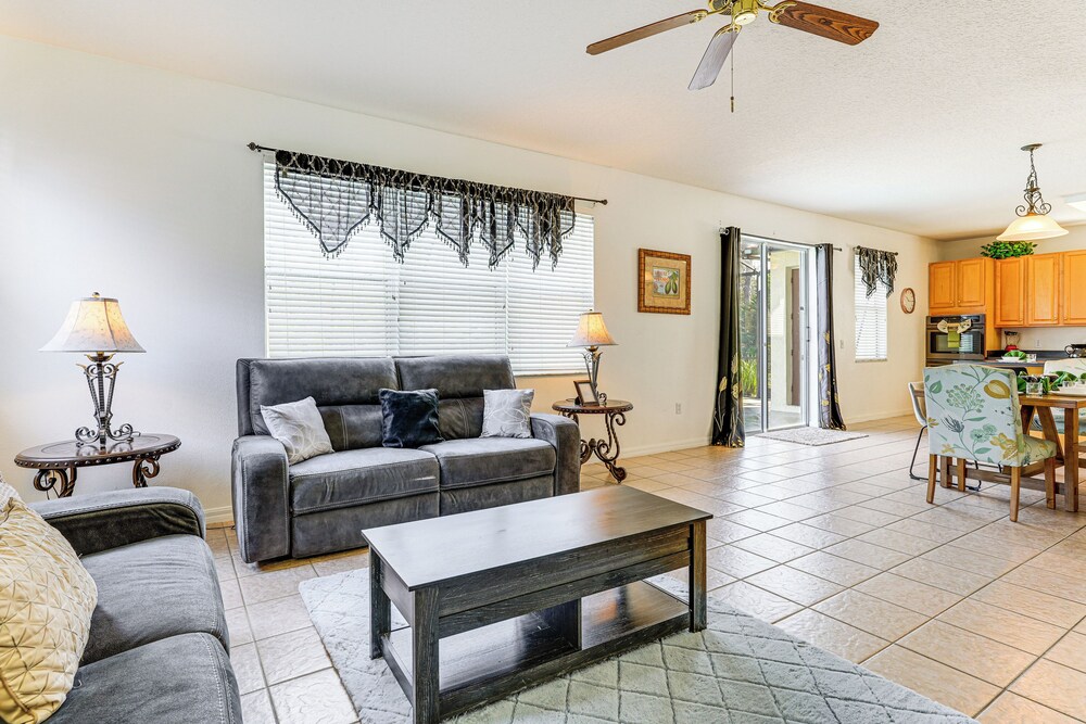 Near Disney & Golf: Pet-friendly Davenport Home!
