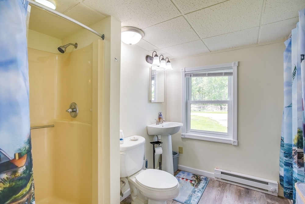 Grand Lake Cabin w/ Private Dock in St Marys!