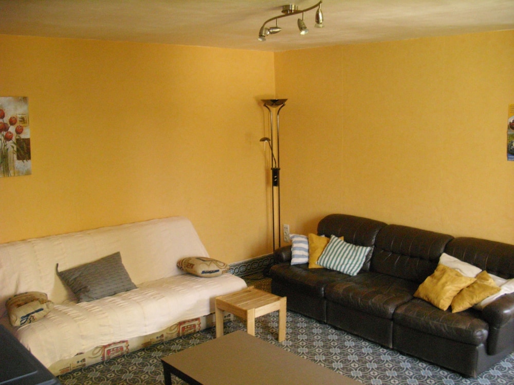 Ideal Cottage for Family & Friends Holiday - Calm in the Midst of Nature