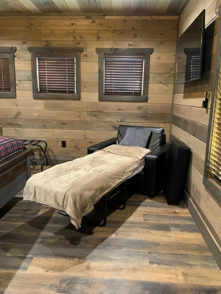 Coal Camp Lodge