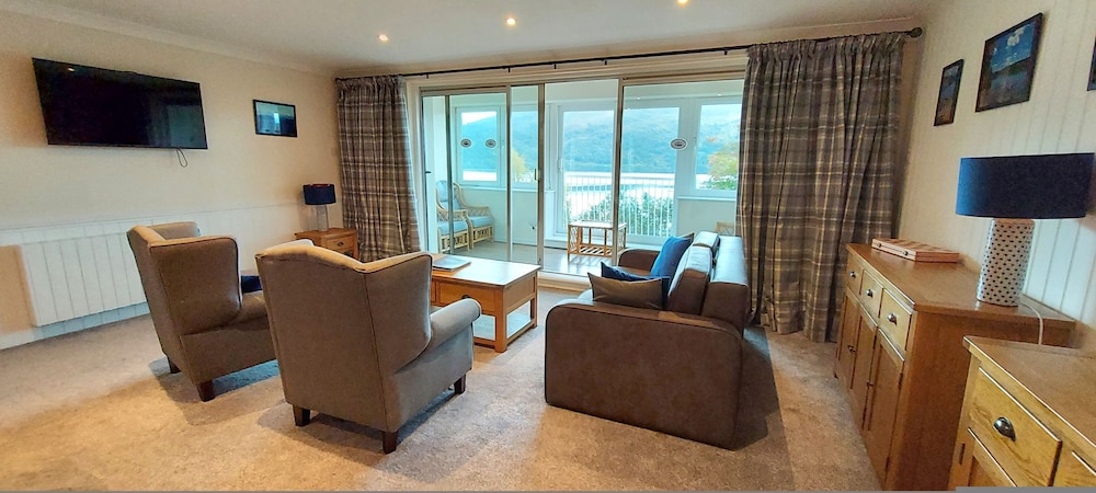 Loch Rannoch Highland Club Red Deer Lodge 01