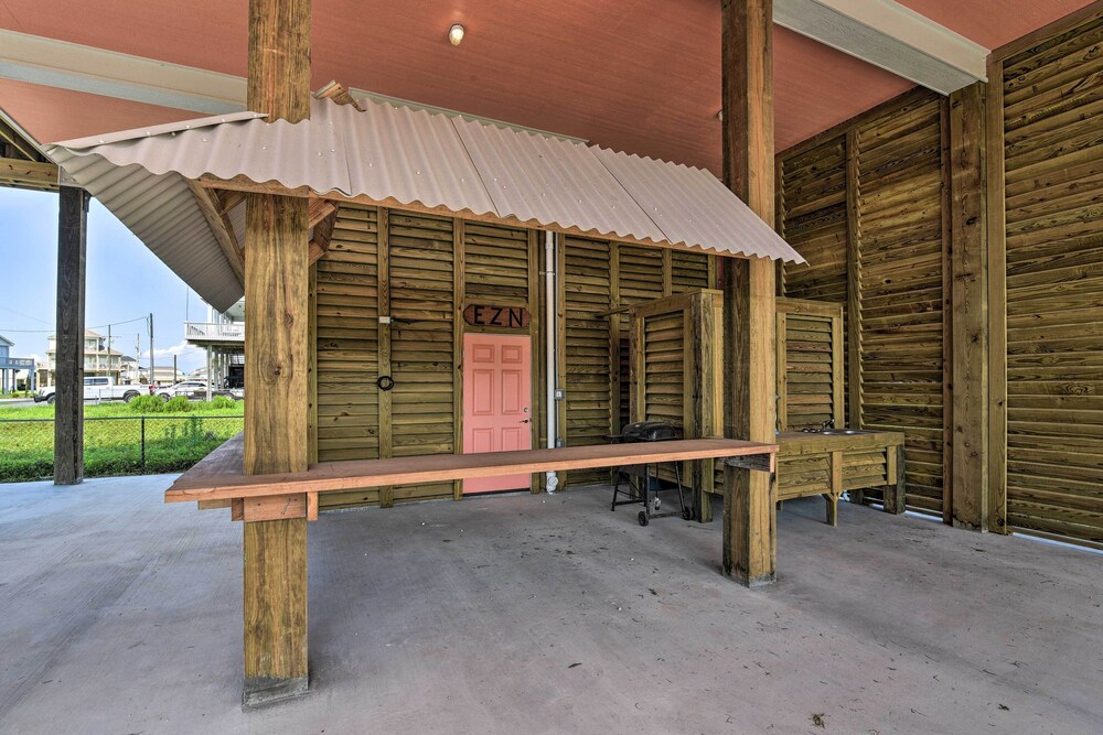 Ocean View + Wraparound Deck: Crystal Beach Home! view 5