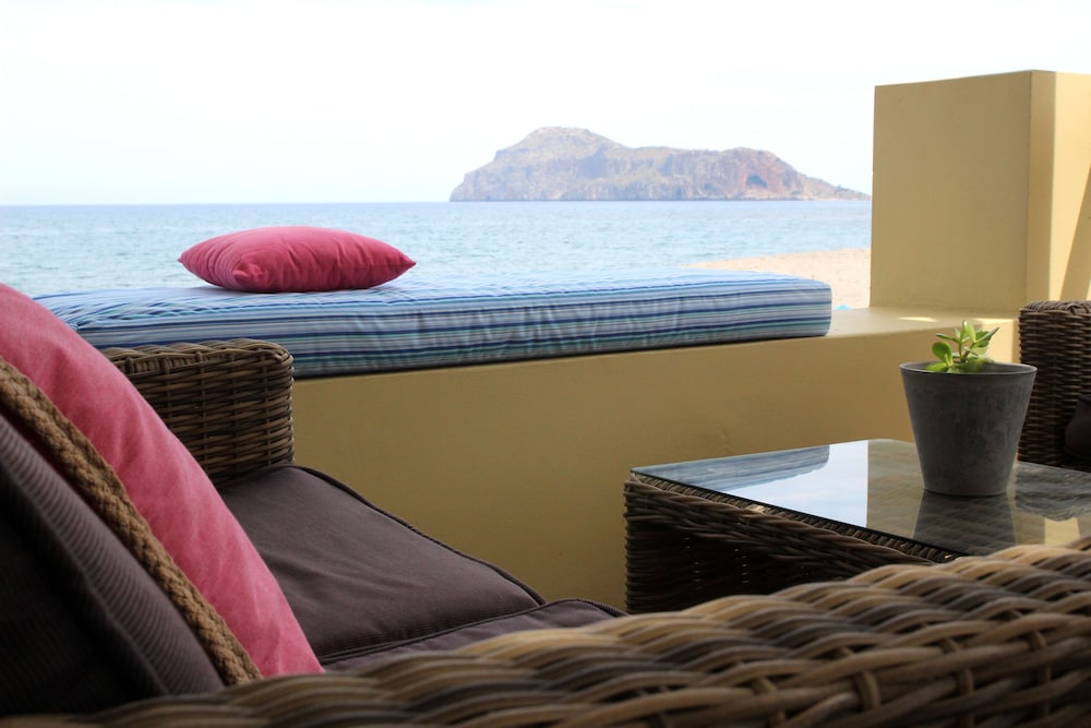 Effi Apartments
