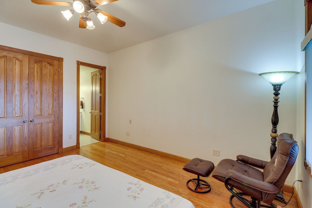 366 Shared Acres, Lake Access: Ozark Getaway!