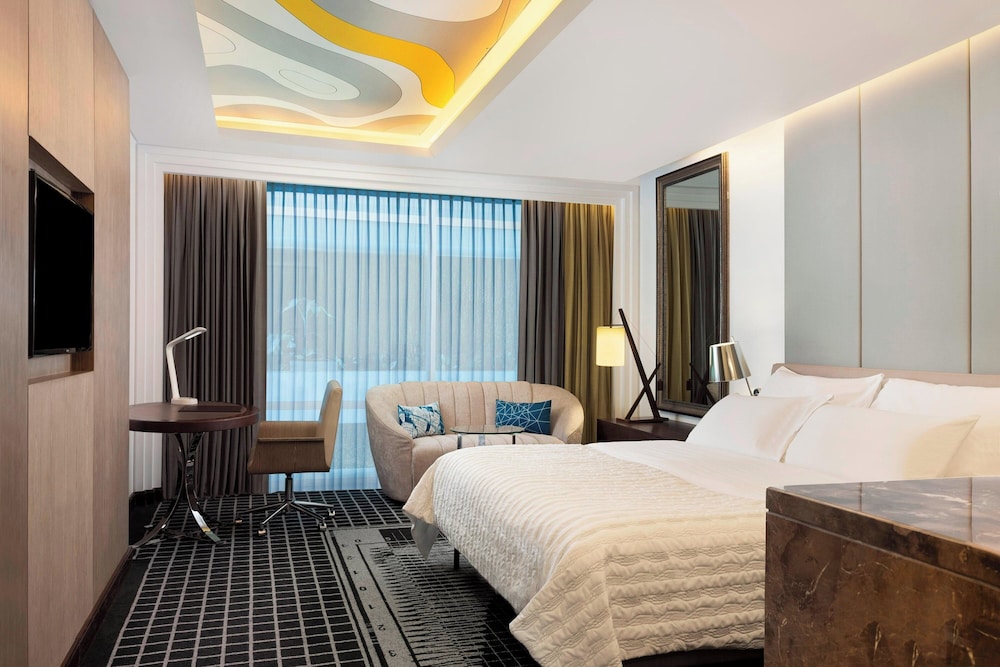 Le Meridien Dhaka