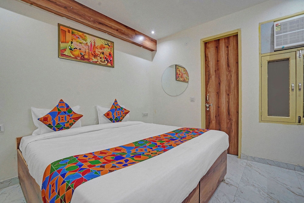 Fabhotel Poorva Residency