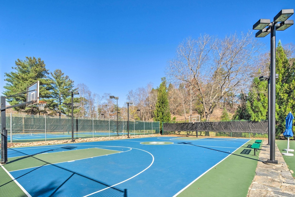 Home w/ Game Room & Rumbling Bald Resort Perks!