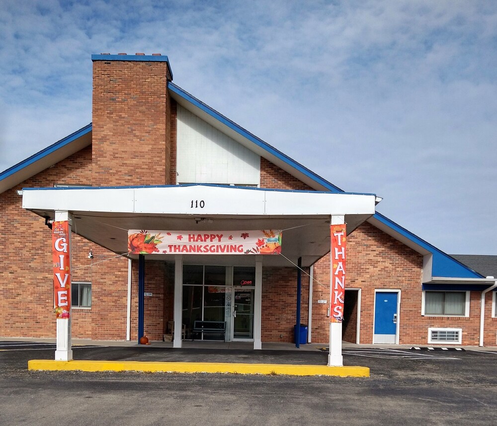 Grand View Plaza Inn & Suites