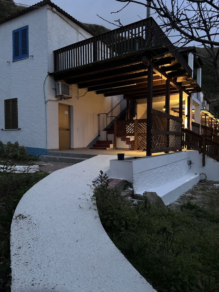Villagio Camping La Scogliera