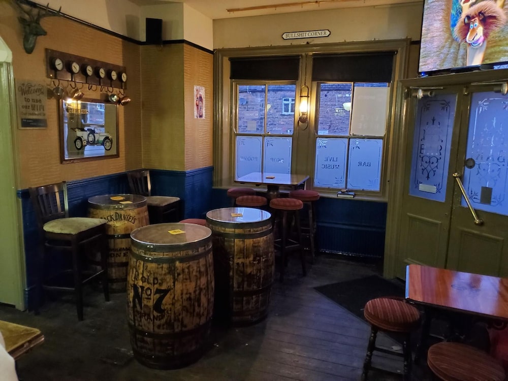 The Queens Arms Hotel