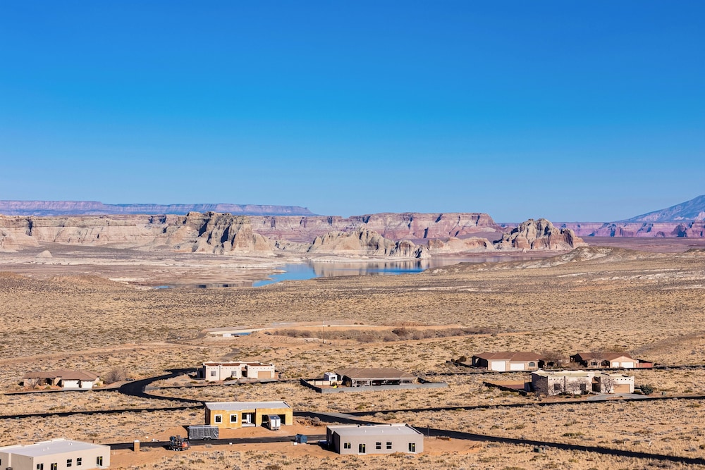 4 Mi to Lake Powell: Retreat w/ Game Room!