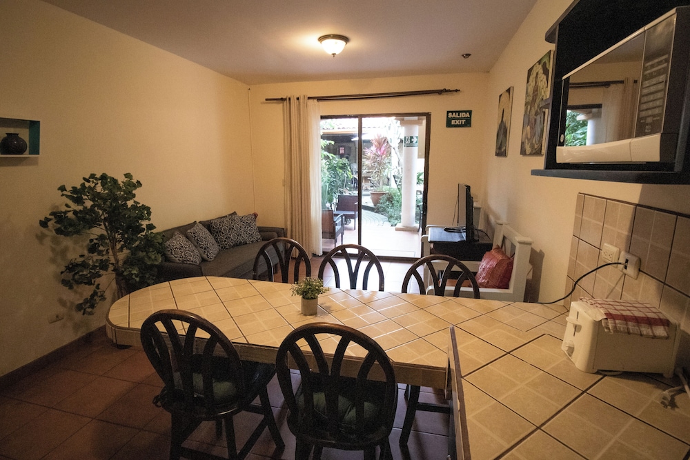 Anona Guesthouse