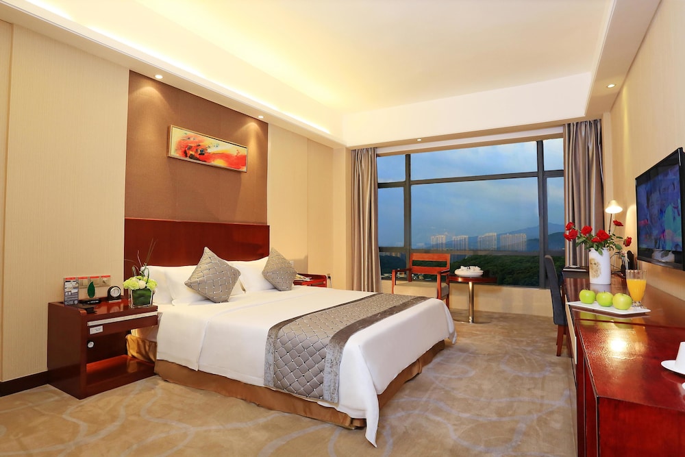 Ramada Longyan
