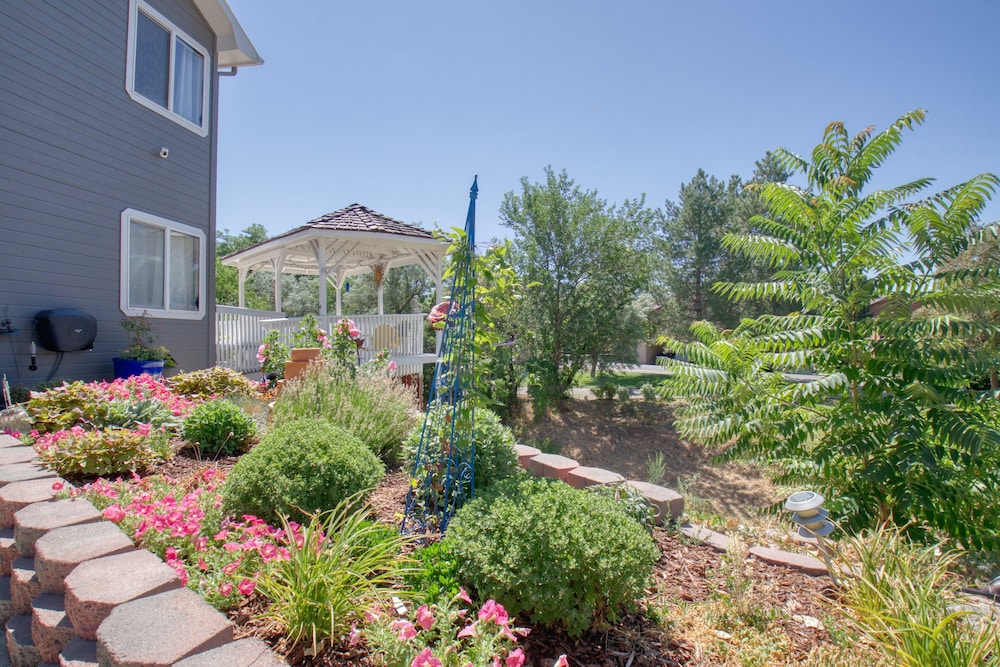 Castle Creek B&B