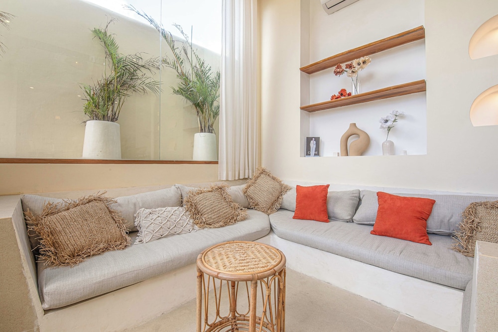 Luxury 4BR Villa With Private Pool in Canggu