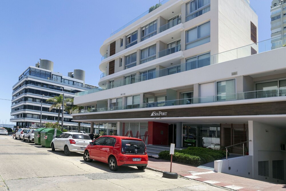 Oceana Suites SeaPort view 2