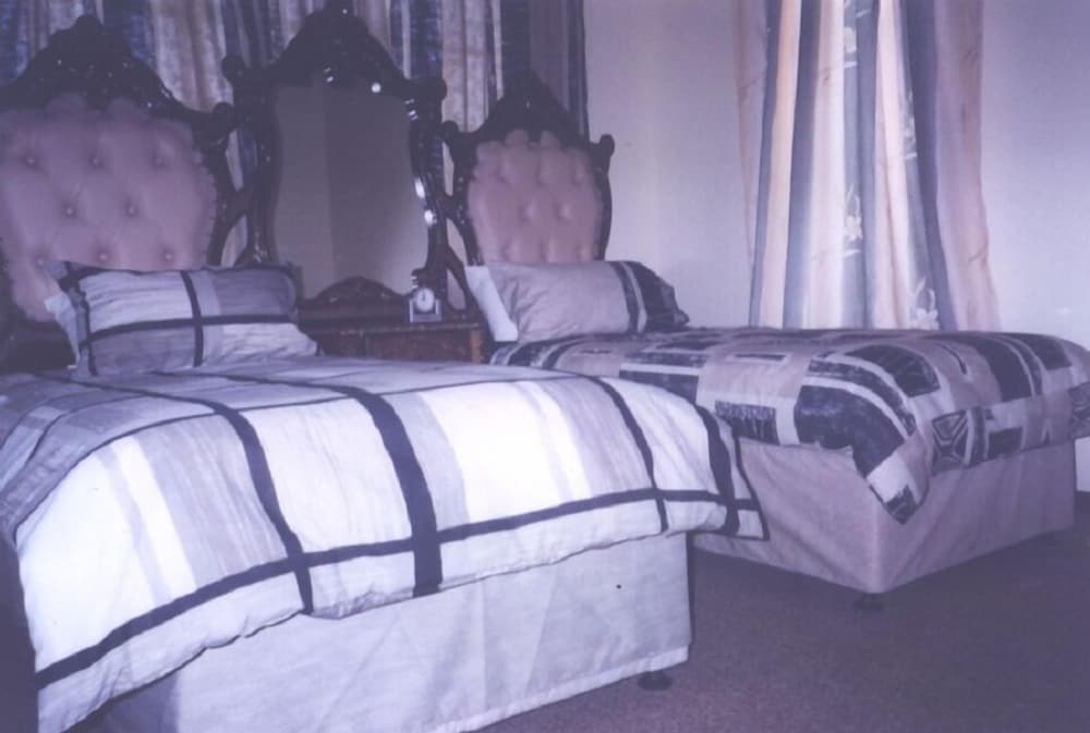 Photo 32