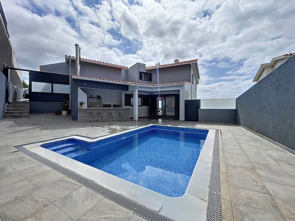 Breeze House 1 by Atlantic Holiday