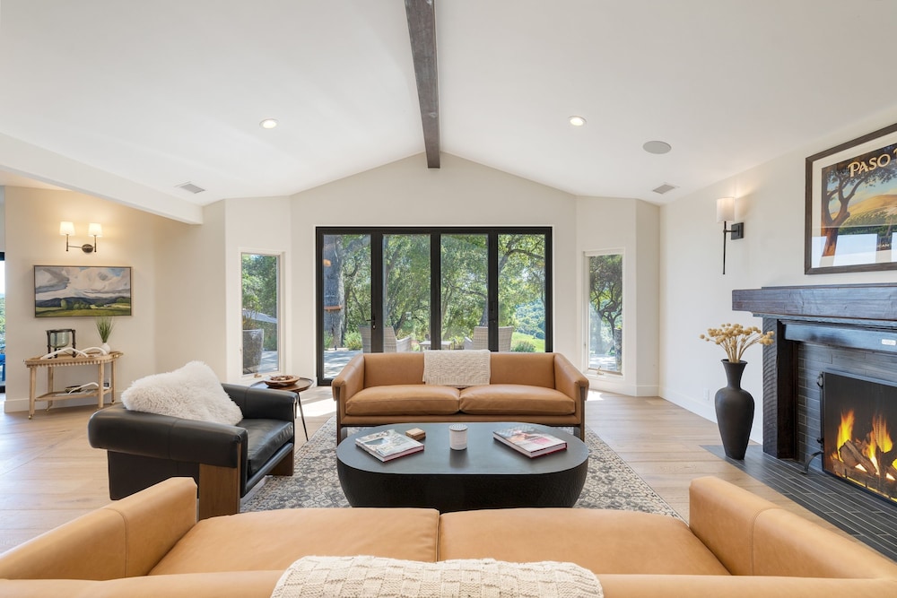 Rancho Robles by Avantstay Vineyard Villa w Views Pool Privacy