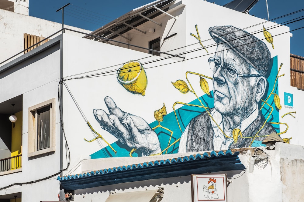Lemon Tree Stay