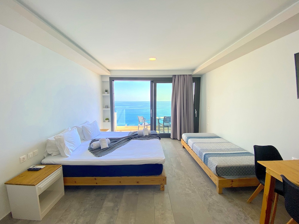 Ostria Apartments