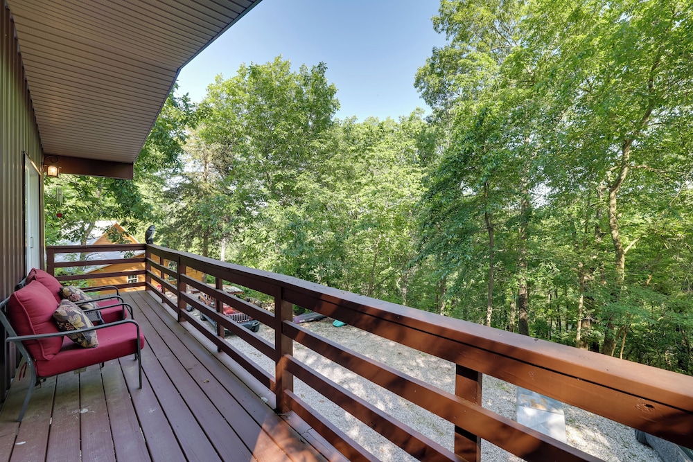 Creekside Nature Escape in Southwest Missouri