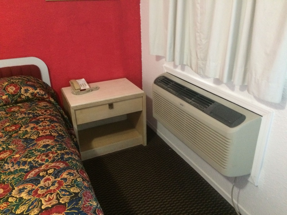Buckeye Motor Hotel