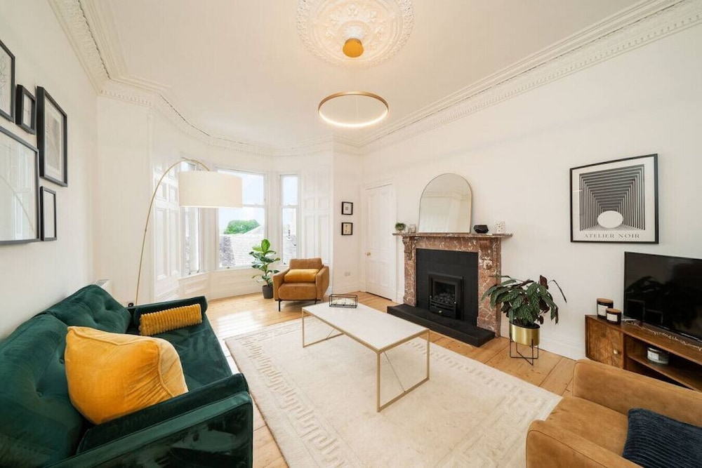 Jane s Place - Chic 2 bed Apartment view 3