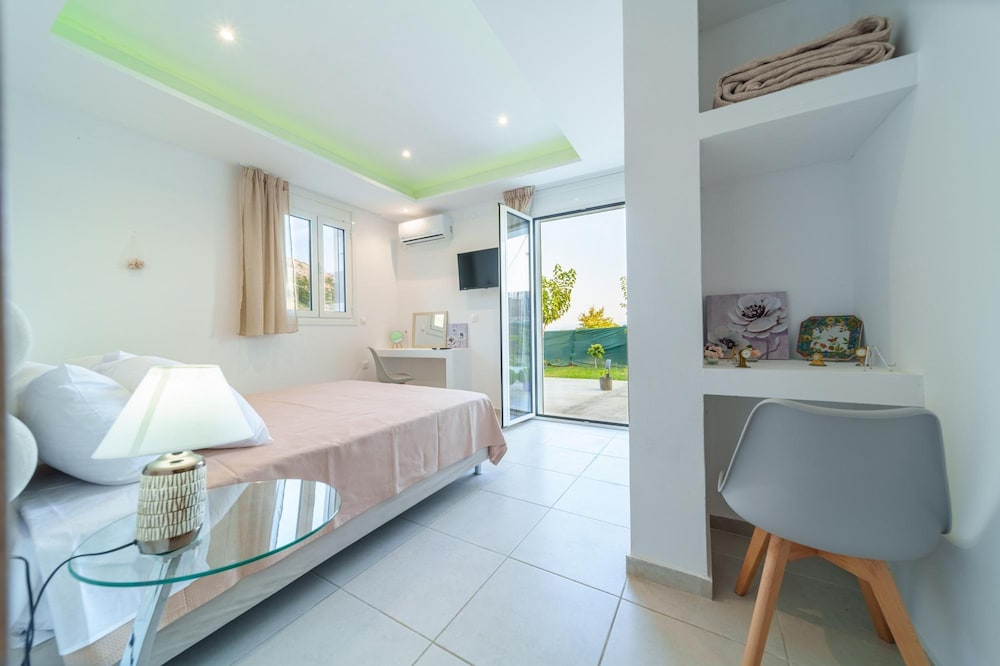 Iphigenia Apartments at Katelios photo 4