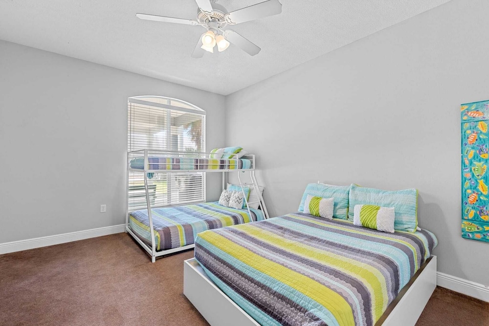 Walk to Santa Rosa Beach Private Pool, Balcony, and Coastal Views