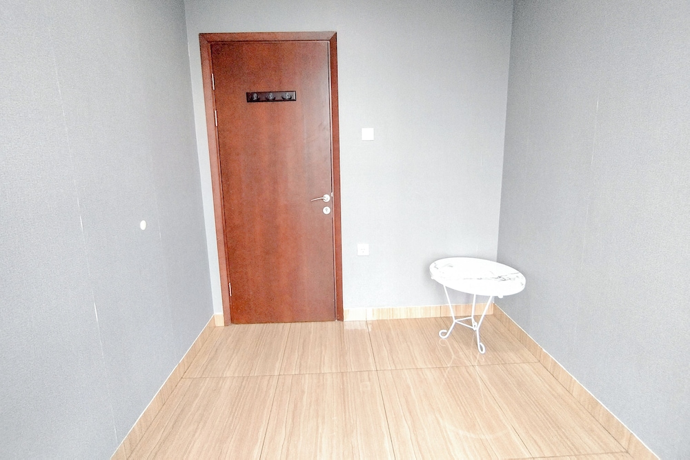 Spacious 2Br With Extra Room At Grand Sungkono Lagoon Apartment