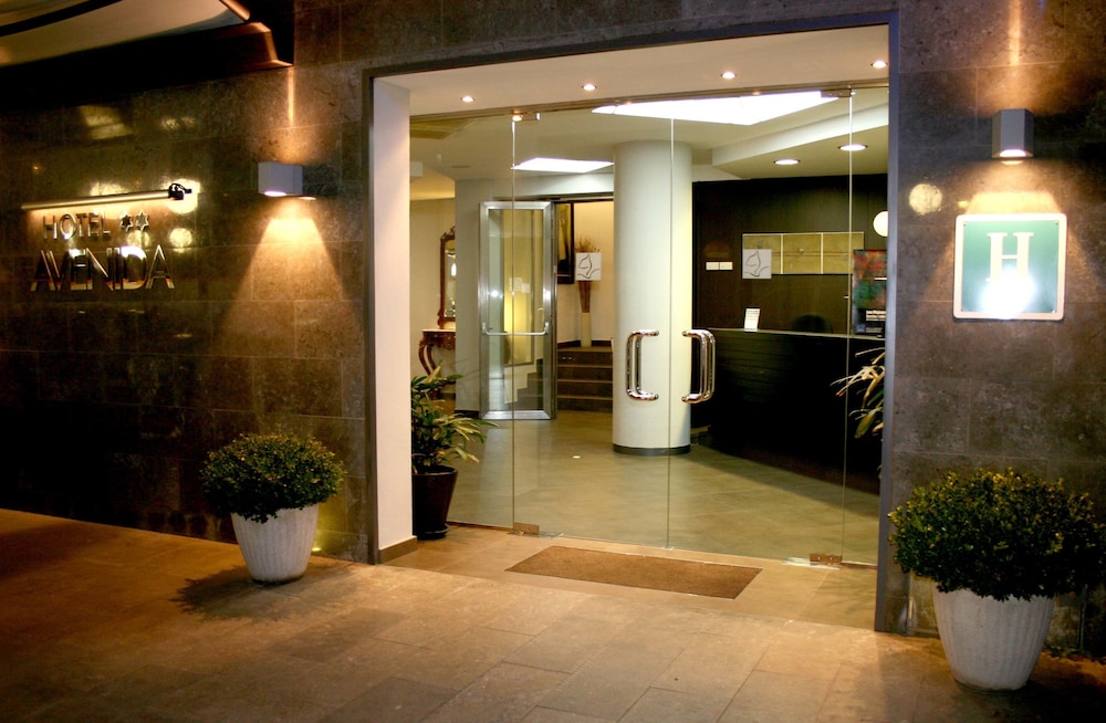 Hotel Avenida - Image 1