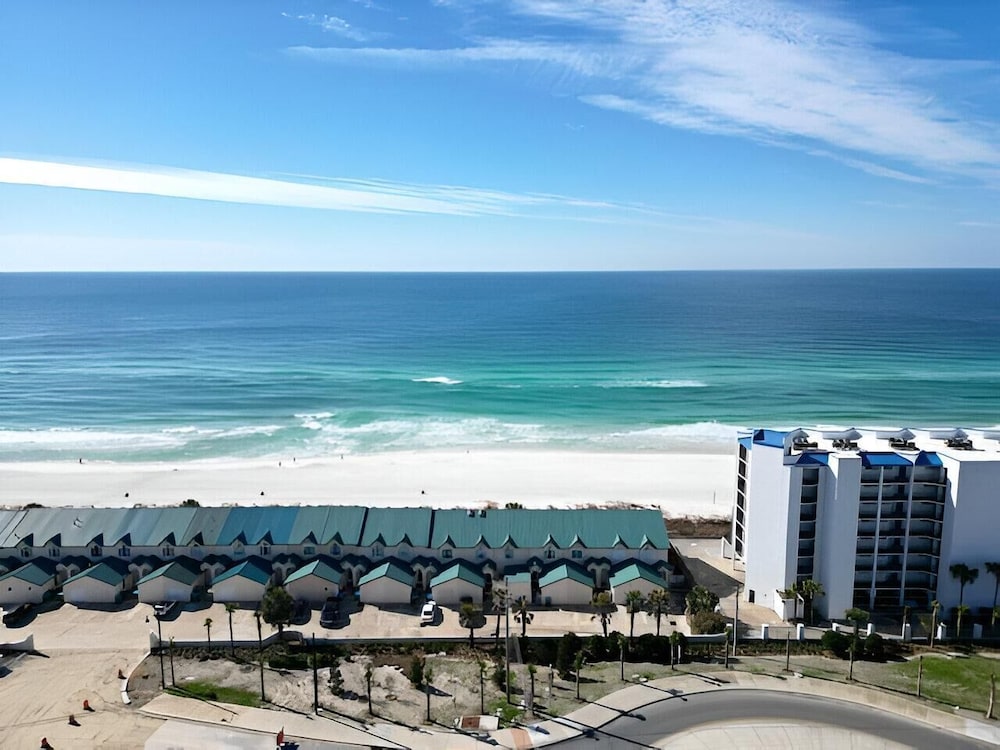 Gulfs Edge Townhome #7- Sun-kissed Memories