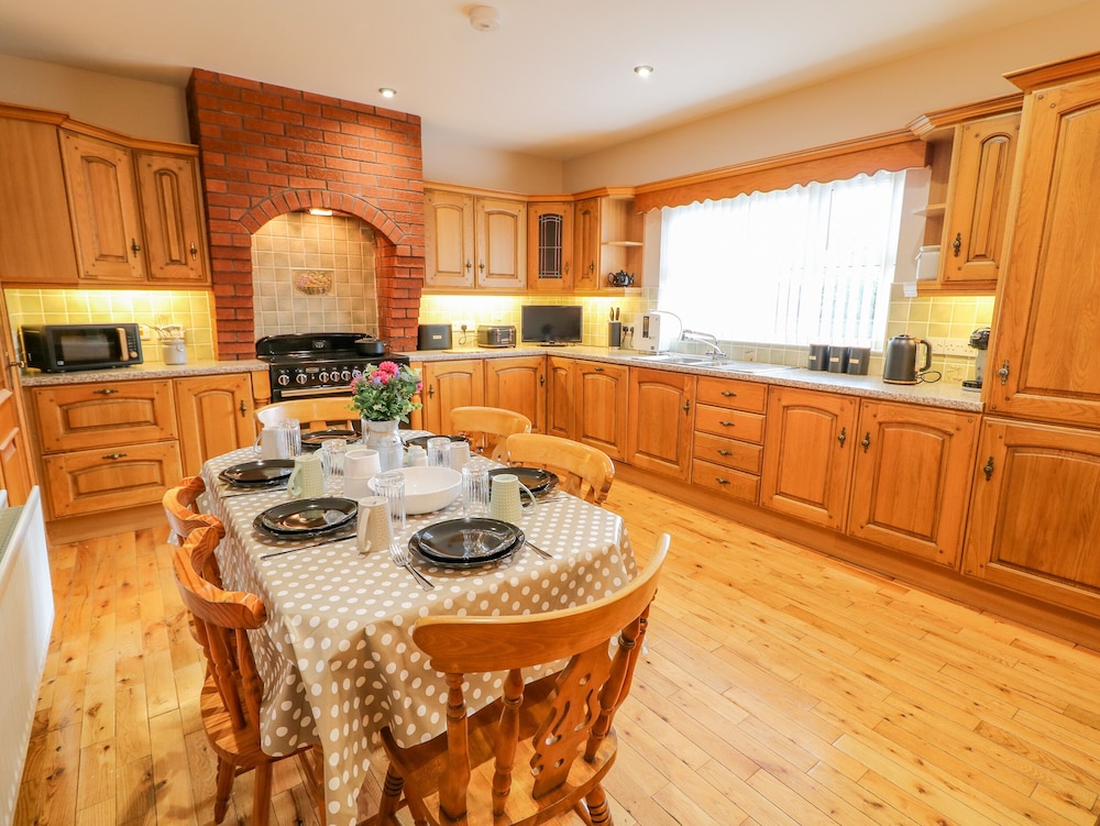 Braeside Farm House