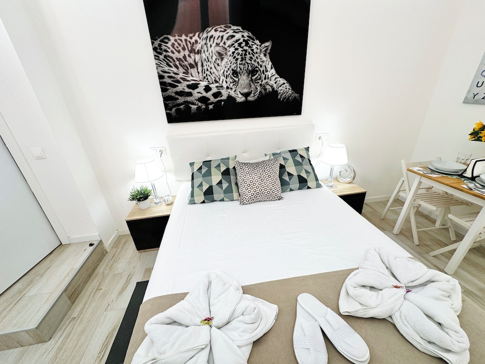 Cinco Torres Suites