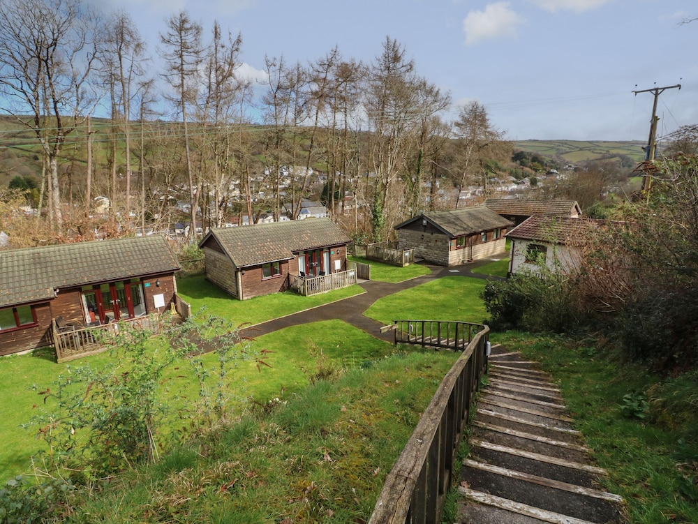 Chalet Log Cabin C8