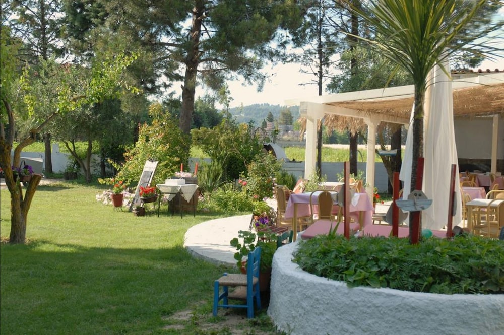 Xanthos Rooms