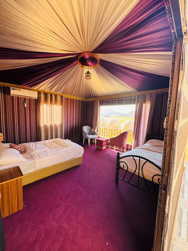 Rum moonlight luxury camp