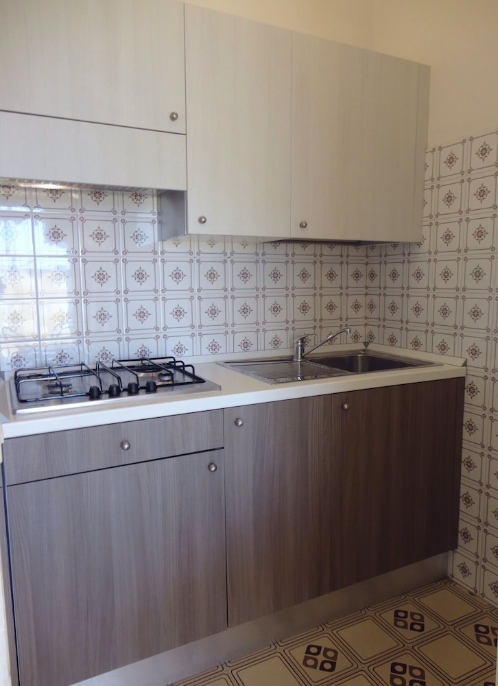 Splendid Three-room Apartment for 6 Guests Near the sea by Beahost Rentals view 4