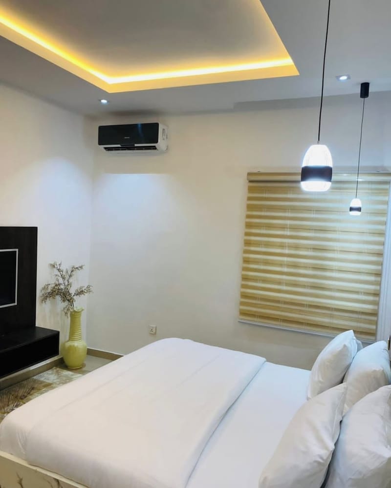 Konar Apartment