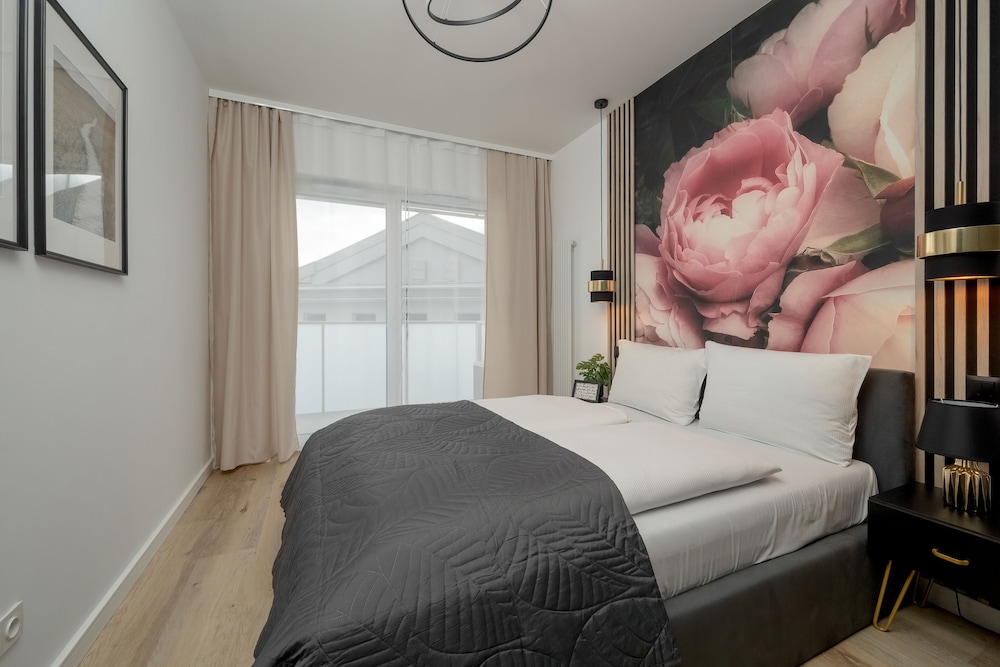 Kępa Mieszczańska Apartament by Renters
