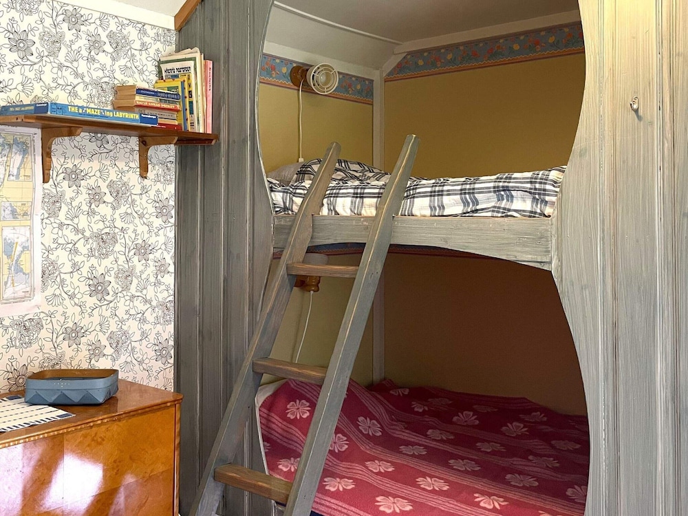 4 Star Holiday Home in Torso view 5