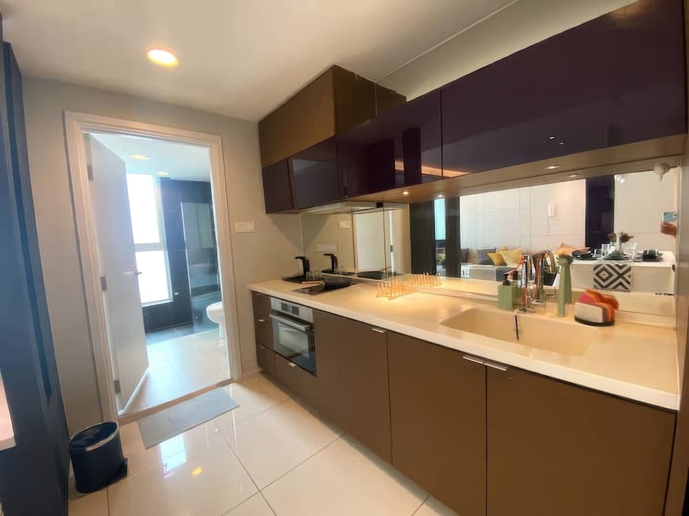 VERVE Suites KL South Apartments & Condo